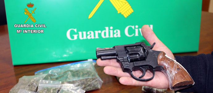 La Guardia Civil desmantela un punto de venta de droga en Entrambasaguas