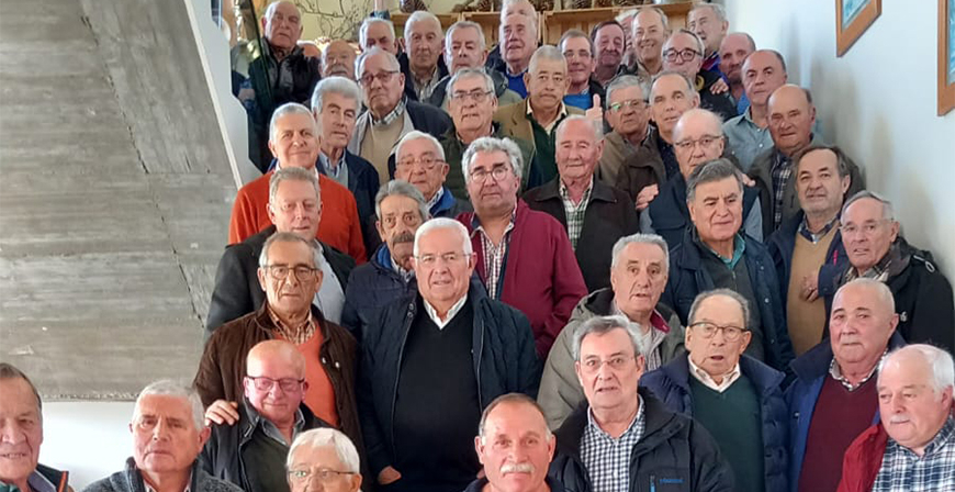 Los jubilados del taller de laminacin de Sidenor celebraron su comida anual