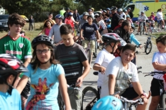 Da de la bicicleta en Campoo de Yuso
