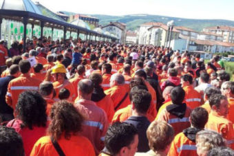 Multitudinaria manifestacin en apoyo a los trabajadores de Gerdau