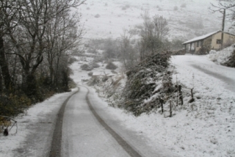 Agua en Reinosa y nieve por encima de los 900 metros