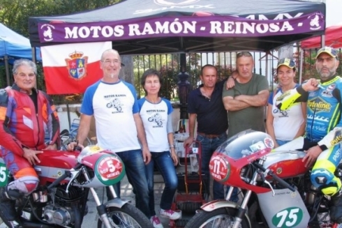 Equipo de competicin de motos clasicas 