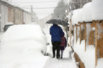 La primavera se estrena con una copiosa nevada