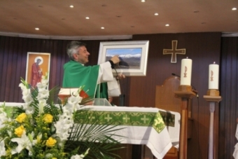 Despedida y homenaje al prroco Juan Carlos Fernndez