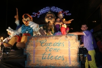 Desfile nocturno de carrozas. San Mateo (2018)