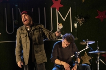 Jimmy Barnatn y The Cocooners ofrecieron un concierto en el Impluvium