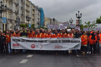 Manifestacin en Santander por el futuro de Sidenor Reinosa y de Campoo
