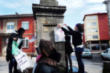 Delantales sobre smbolos para reivindicar el 8M