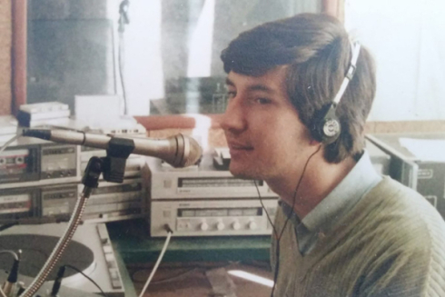 Mon Fernndez, 26 aos de radio en imgenes
