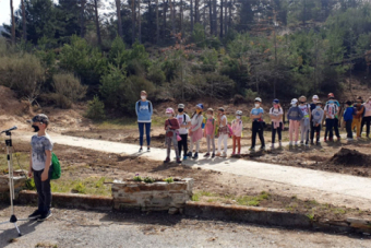 'Un nio, un rbol. Crecer con races'