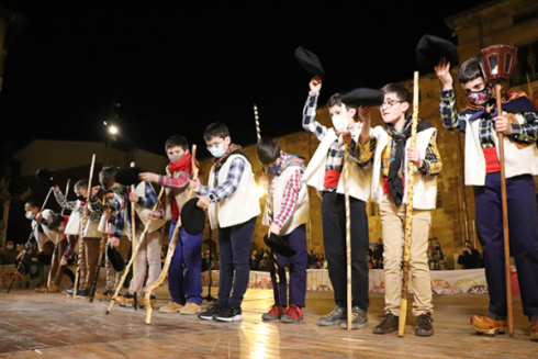 Los mozos rondaron a la primavera en Reinosa