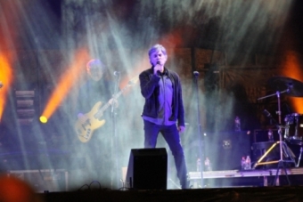 Nando Ageros llen la Plaza de Espaa de Reinosa