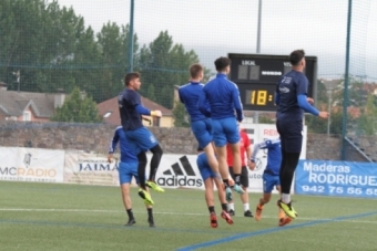 El CD Naval regresa a los entrenamientos