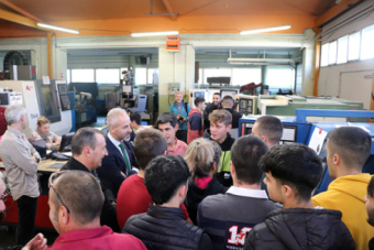 Visita del consejero de Educacin al IES Montesclaros
