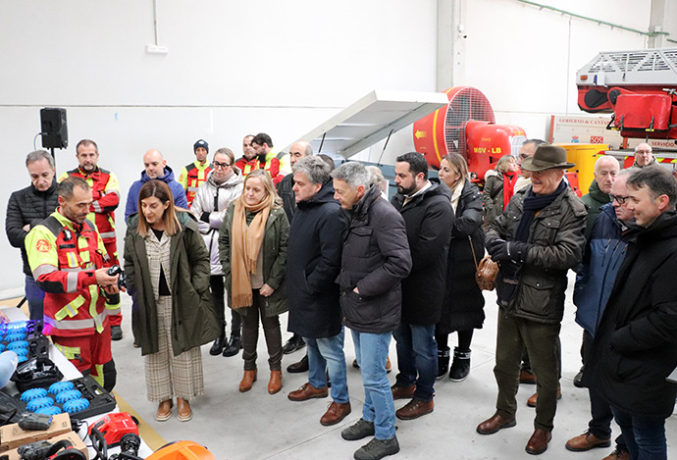 El parque de bomberos del 112 en Reinosa estrena material