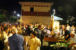 Las antorchas iluminan a la Virgen del Carmen