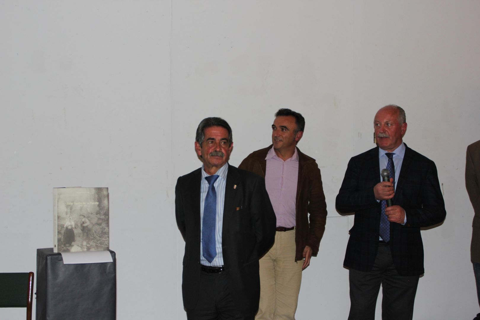 Imagen 1 | 'Los trabajos y los d�as', la obra fotogr�fica de Julio Garc�a de la Puente en La Casona