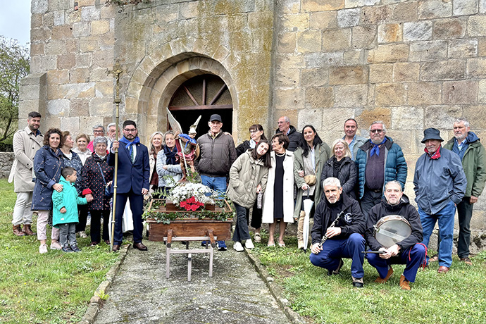 San Miguel de Aguayo honra a su patrn 