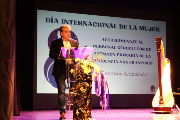 Homenaje a las mujeres trabajadoras de la Residencia San Francisco