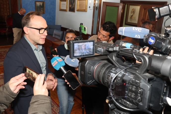 Sergio Balbont�n asume la Alcald�a de Reinosa