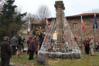 Los vecinos adornaron Pesquera