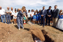 Colocaci�n de la primera piedra del campoo de futbol de Matamorosa