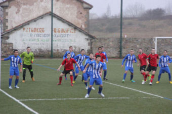 Los juveniles del CD Naval sufren para vencer al Velarde por 4-2