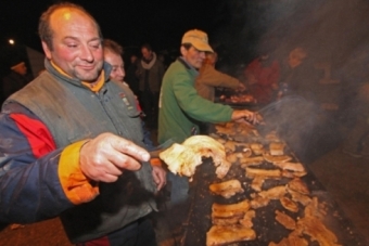 Rocamundo acogi la IX Fiesta de la Matanza del Cerdo