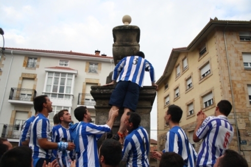 El Naval logra el ascenso a Tercera Divisin