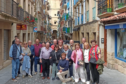 Los de Requejo visitaron el museo Balenciaga en Guetaria y disfrutaron de la Feria de la Anchoa en Santoa