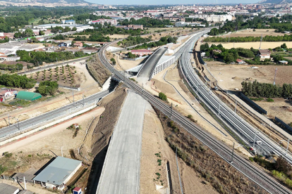 Adif volver� a poner en servicio, a partir del 31 de agosto, el cambiador de Villamuriel que recuperar� los tiempos de viaje de los trenes con origen y destino Santander
