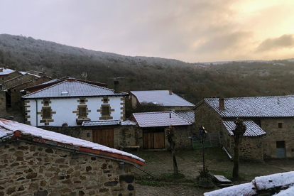 La AEMET activa el aviso naranja por nieve en la Cantabria del Ebro