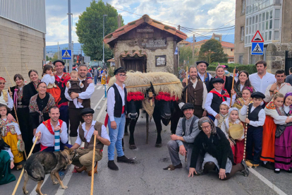 Agradecimiento de la pea Cuegles por la colaboracin con su primera carreta del Da de Campoo