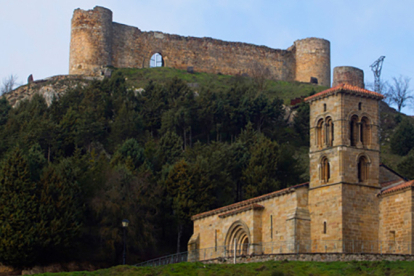 Aguilar de Campoo se suma a 'La hora del planeta' con el apagado de luces del Castillo y la Iglesia de Santa Cecilia