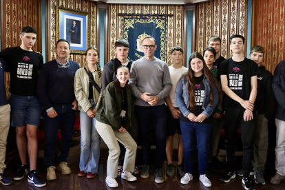 Los alumnos de 1� de Bachillerato del IES Montesclaros ganan el I Concurso del Hormig�n del Colegio Oficial de Arquitectura T�cnica de Cantabria