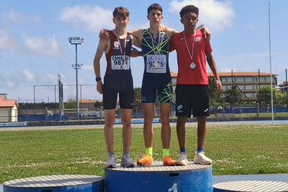 El atleta campurriano Mart�n Fern�ndez D�ez logra tres podios en el Campeonato de Cantabria Sub-16
