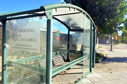 El Ayuntamiento solicita a Transportes la reparaci�n de tres marquesinas de autob�s  de Reinosa