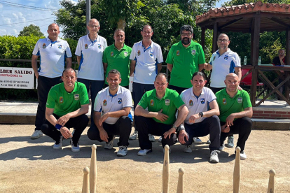 Los bolos se dan la mano en Requejo 