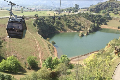 Cantur licita por 715.624 euros la tercera y �ltima fase del vallado perimetral de Cab�rceno