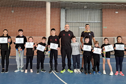 El Club Esparta clausura la temporada con la entrega de diplomas a sus luchadores ms jvenes