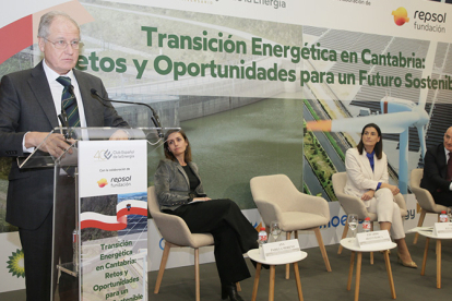 El consejero de Industria reitera que la ampliacin de la central hidroelctrica de Aguayo es 