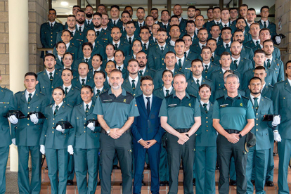 El delegado del Gobierno da la bienvenida a los 77 nuevos agentes que se incorporan a la Guardia Civil en Cantabria