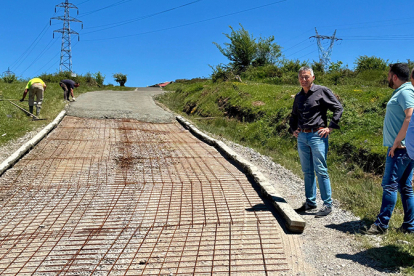 Desarrollo Rural invierte 40.000 euros en la mejora del camino a la sierra de Matamorosa