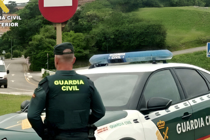 Dos detenidos como presuntos autores del robo en un bar de Los Corrales de Buelna