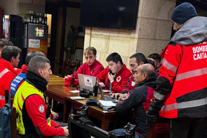 Los servicios de emergencias de Cantabria y Burgos buscan a un piragista de 41 aos desaparecido en el Embalse del Ebro