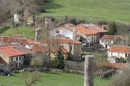 Fombellida y Aldueso ceden al Ayuntamiento de Campoo de Enmedio la gestin del servicio de abastecimiento de agua