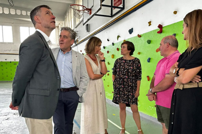 El Gobierno regional invertir� unos 50.000 euros en mejorar el pabell�n del IES Montesclaros de Reinosa 