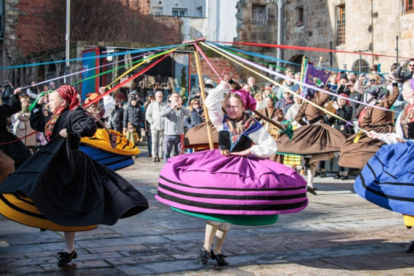 El Grupo de Danzas San Sebasti�n participar� en el ciclo �Ra�ces de Valdearroyo: Reviviendo nuestra identidad�