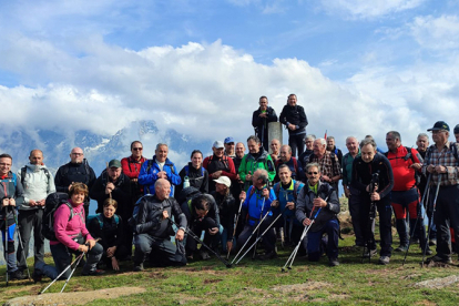 El Grupo de Montaa Pico Cordel visita Libana