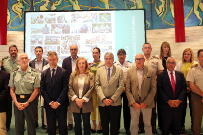 La Guardia Civil presenta la nueva edicin de la 'Gua prctica, turismo seguro en Cantabria' 